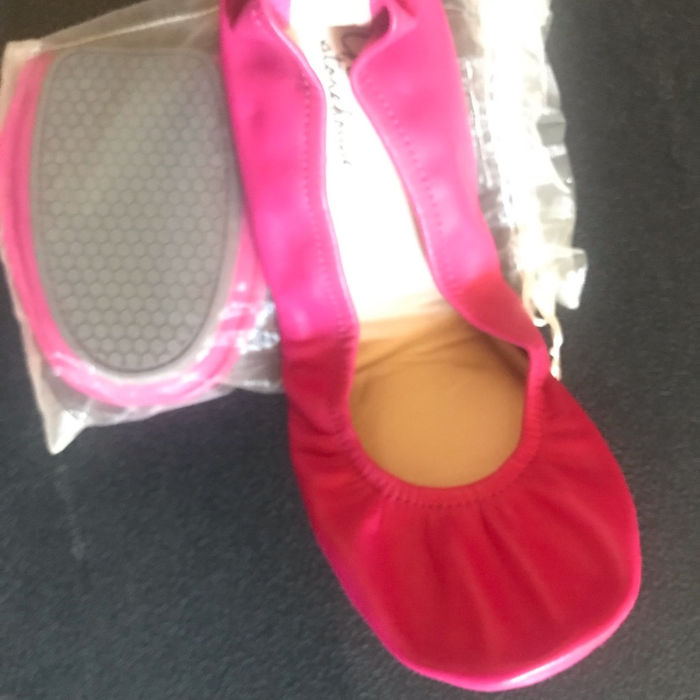 The Storehouse Flats Bright Pink